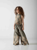 Girls' Floral Embroidered Two-Piece Set – Sleeveless Top & Wide Leg Pants