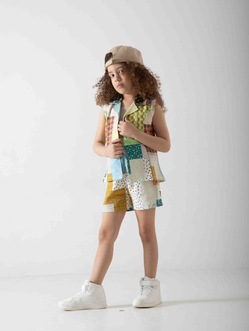 Girls' Patchwork Two-Piece Summer Set – Sleeveless Shirt & Shorts