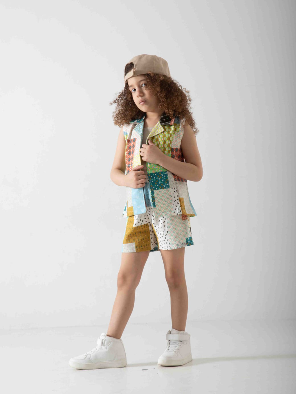 Girls' Patchwork Two-Piece Summer Set – Sleeveless Shirt & Shorts