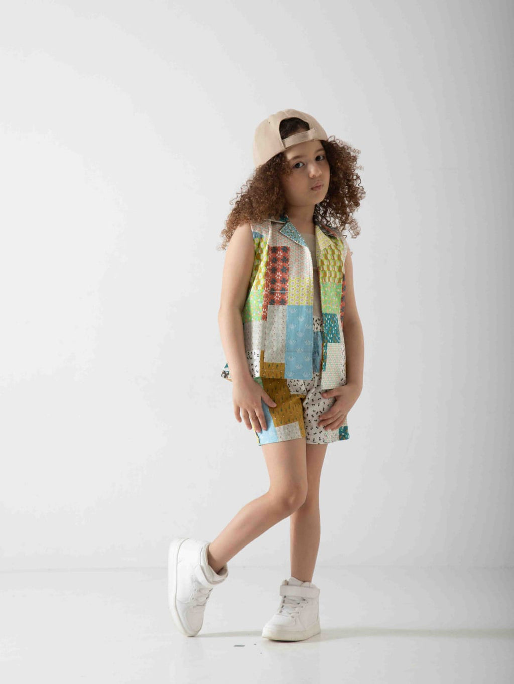 Girls' Patchwork Two-Piece Summer Set – Sleeveless Shirt & Shorts