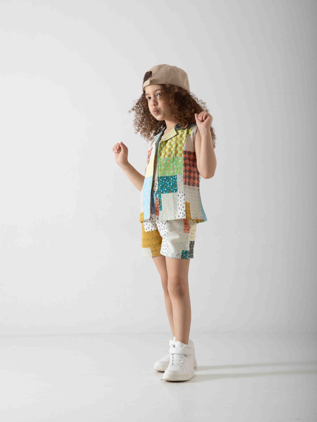 Girls' Patchwork Two-Piece Summer Set – Sleeveless Shirt & Shorts