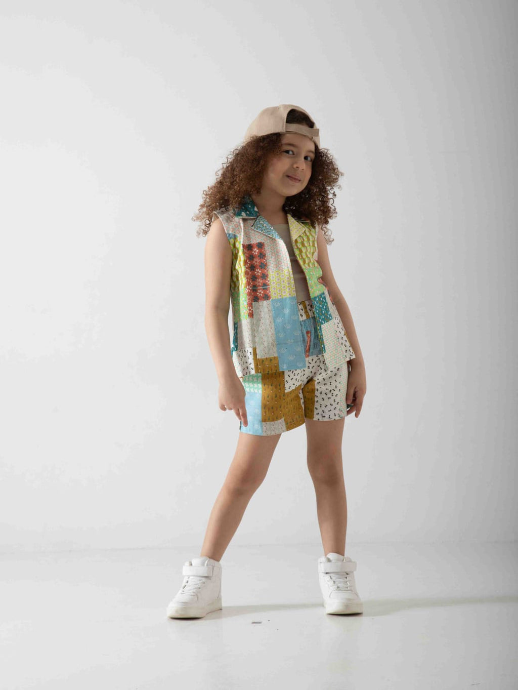 Girls' Patchwork Two-Piece Summer Set – Sleeveless Shirt & Shorts