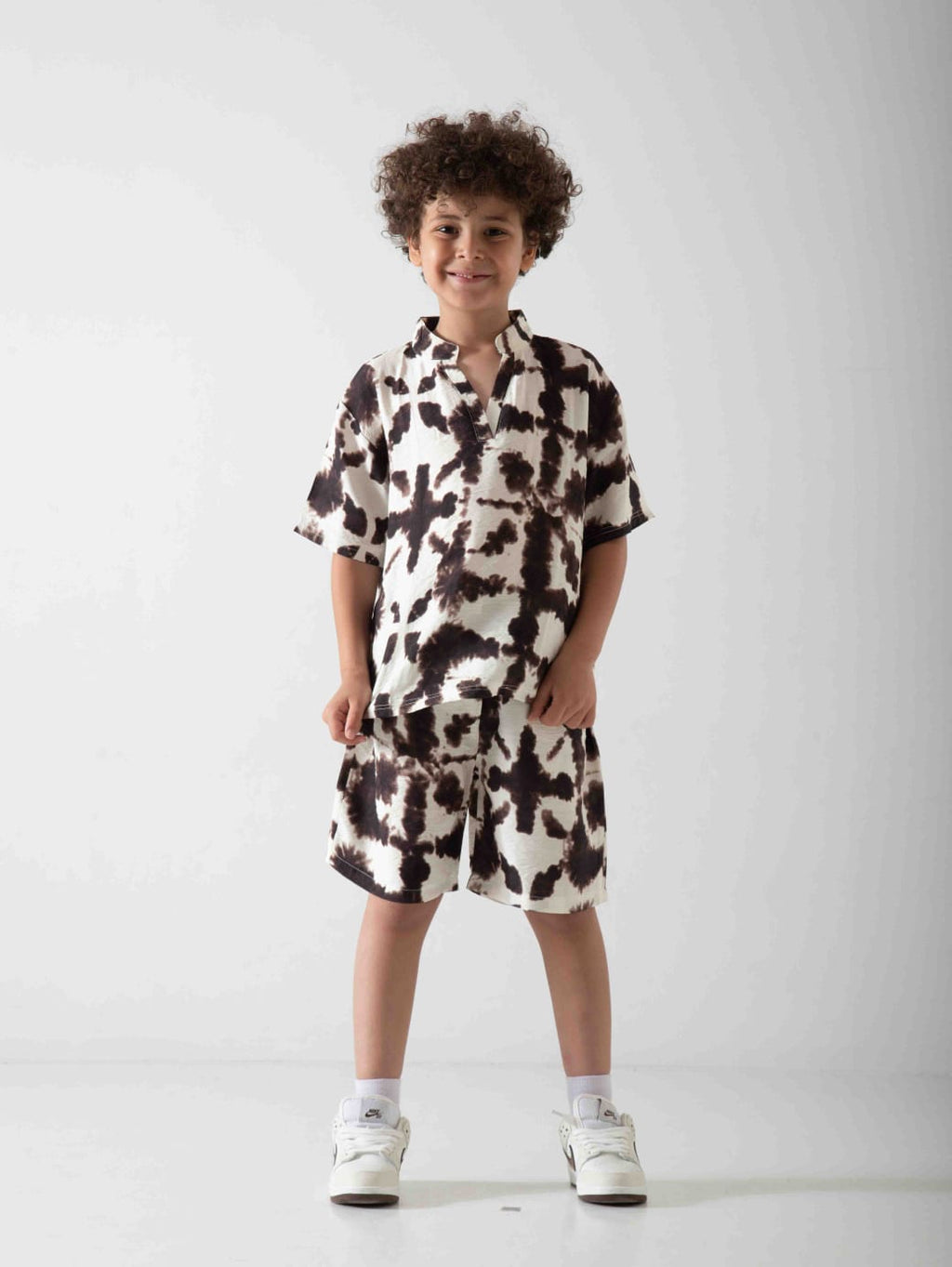 Boys' Tie-Dye Two-Piece Summer Set – Relaxed T-Shirt & Shorts