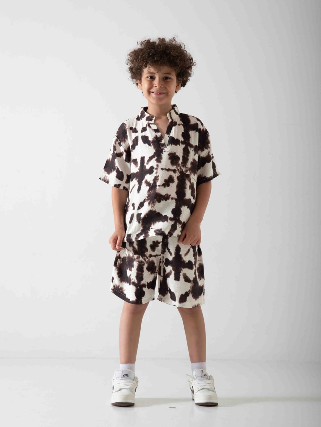 Boys' Tie-Dye Two-Piece Summer Set – Relaxed T-Shirt & Shorts