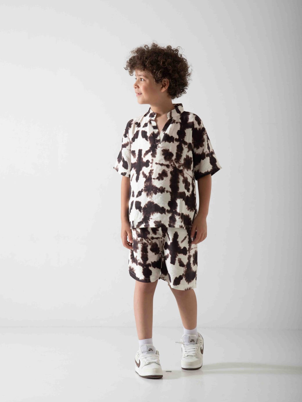 Boys' Tie-Dye Two-Piece Summer Set – Relaxed T-Shirt & Shorts